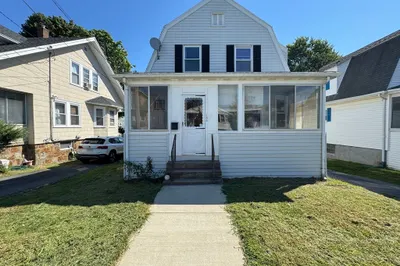 158 Harriet Ave