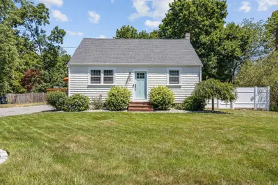 14 Cary Rd