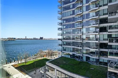 22 Liberty Dr #6G 1