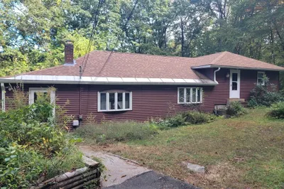 64 Garfield Rd 1