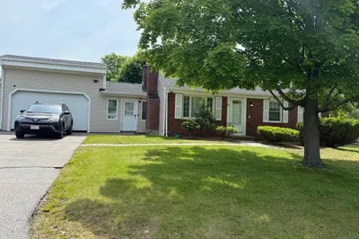 16 Firglade Dr 1
