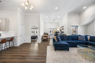 320 Middlesex Ave #F408