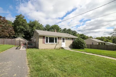 7 Melody Ln