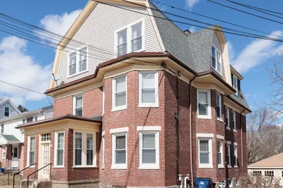 89 Glendower Rd 1