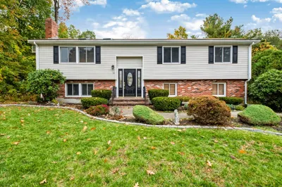52 Tanglewood Dr 1