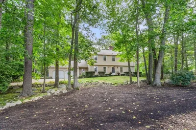 22 Hickory Hill Road 1