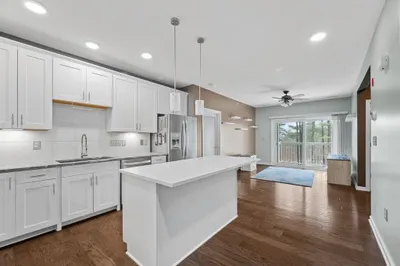 220 Martins Landing #410 1