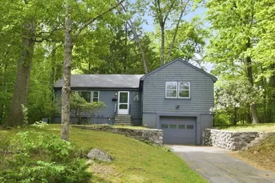 99 Brook Rd