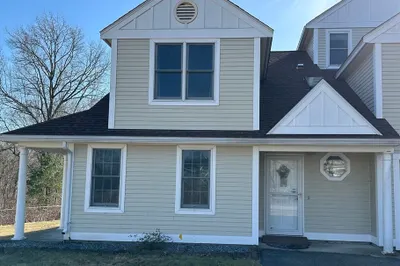 3 Peachtree Ln #2