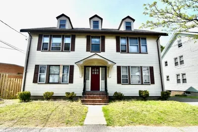 20 Hollis Street #2