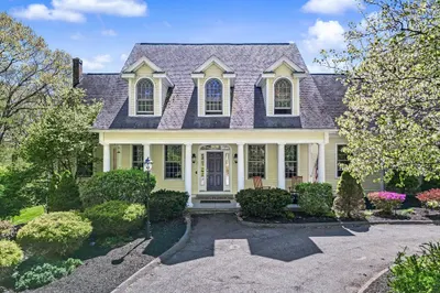 270 Mendon Rd 1