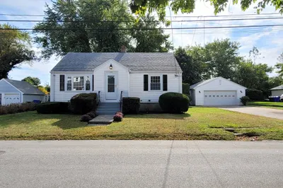 27 Austin Ave 1