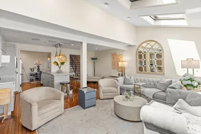 83 Campbell Ave #2 1