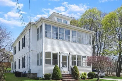 100 Neil St #2
