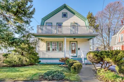 328 Upham Street 1