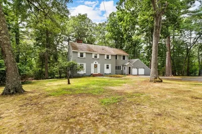 29 Apple Hill Lane 1