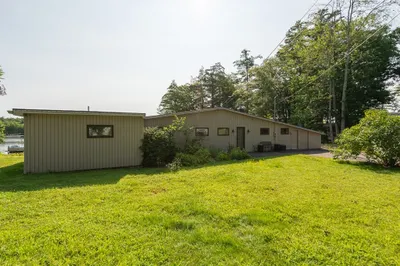 181 Peninsula Dr 1