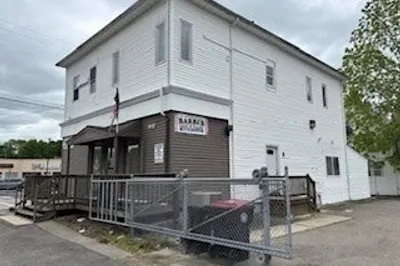 410 Pleasant Street 1