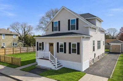 92 Jenny Lind St 1