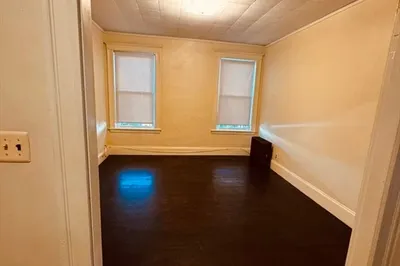 71 Harwood St #8