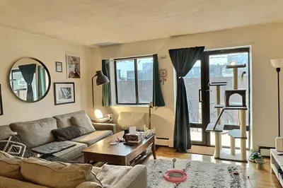 1027 Commonwealth Ave #36