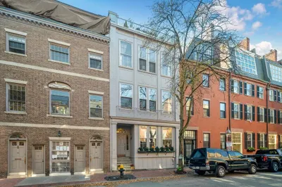 92 Chestnut St