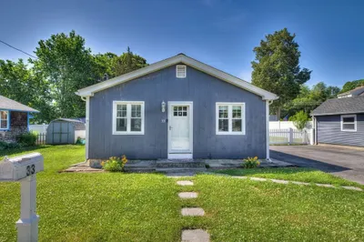 33 Spruce Ln 1