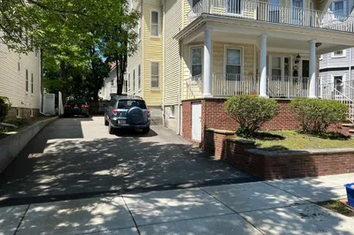16 Windsor St #1