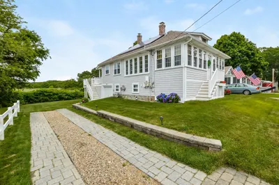 109 Silver Beach Ave