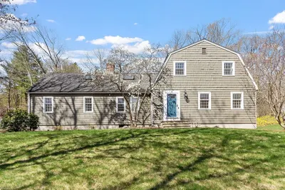 4 Court Road 1