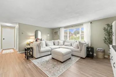 56 Coffey Street #10 1
