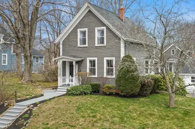 8 Locust St 1