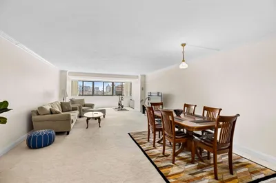 9 Hawthorne Pl #14N 1