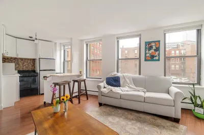 5 N Margin St #4