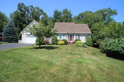 10 Patriot Ln 1