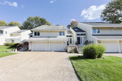 103 Centre Ln #103