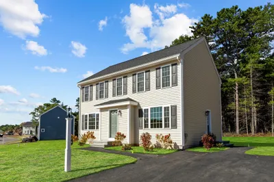 29 Bumblebee Dr 1
