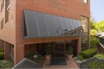 1600 Massachusetts Ave #401
