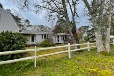 11 Mabel Canto Way