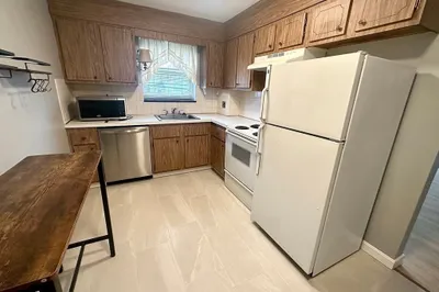 100 Summer St #2-1