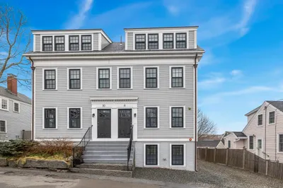 8 Hale St
