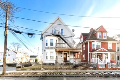 16 Salem St 1