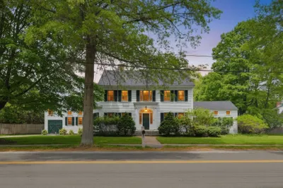 62 Main Street 1