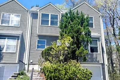 1 Edgemoor Circle #1 1