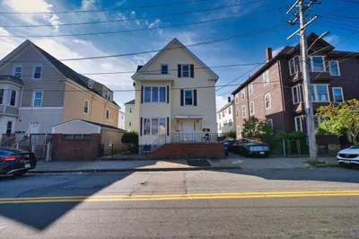 284 Sawyer St 1