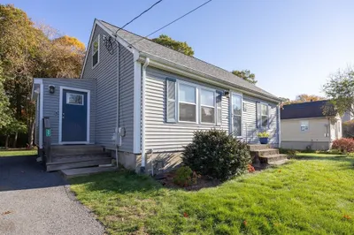 37 James St