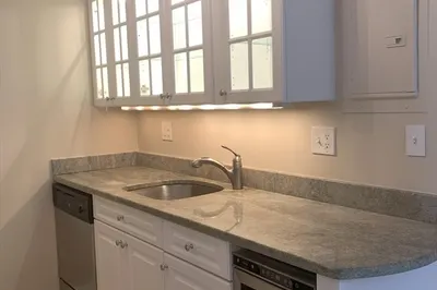 53 Garden St #4 1