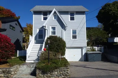 80 Waverly St