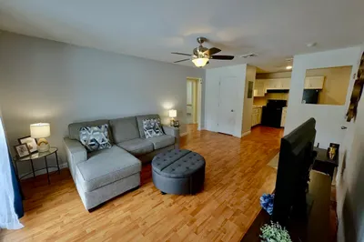 176 Maple Ave #7-21 1