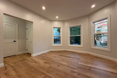 16 Willow Ave #1